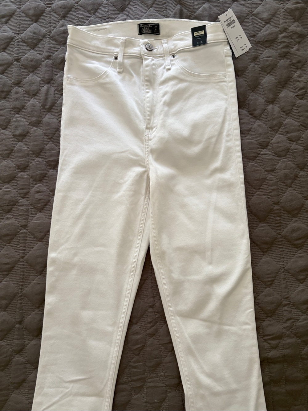 Abercrombie & Fitch Women's High-Rise White Jeans